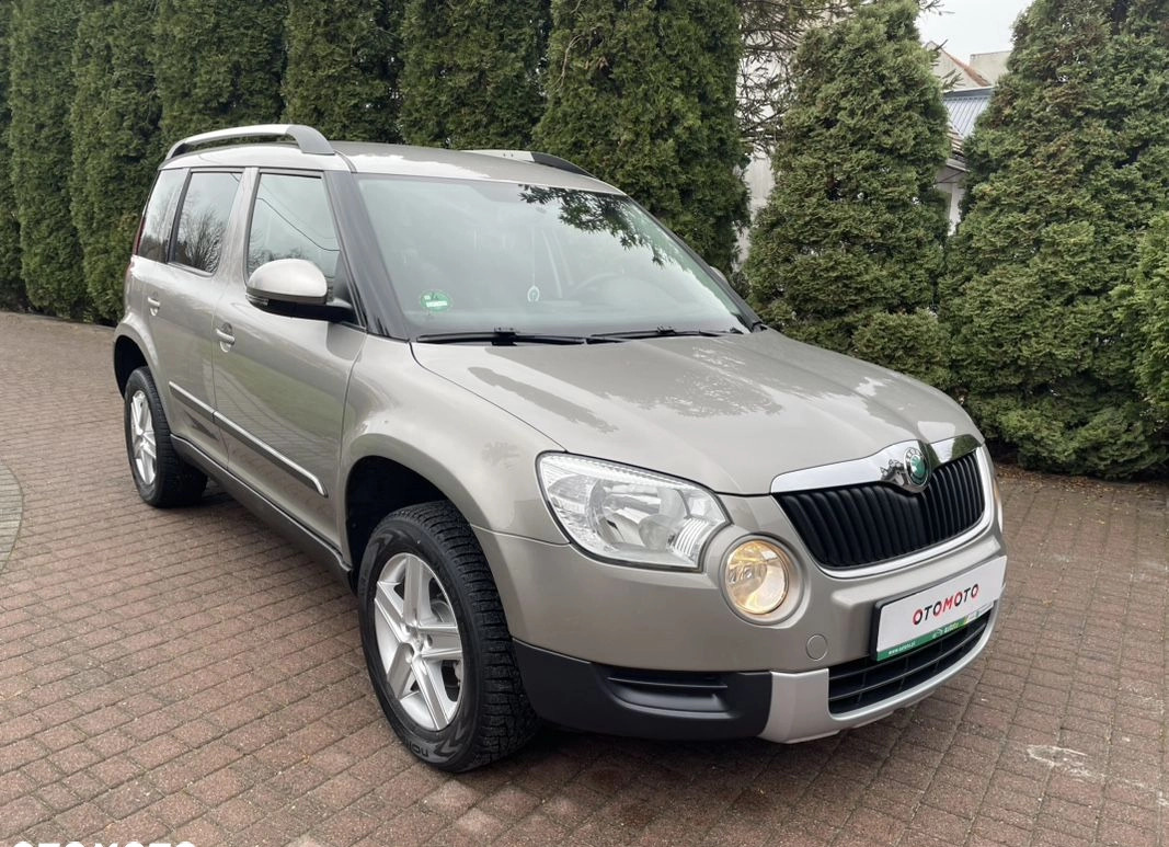 Skoda Yeti cena 39800 przebieg: 174000, rok produkcji 2013 z Strzelce Opolskie małe 562